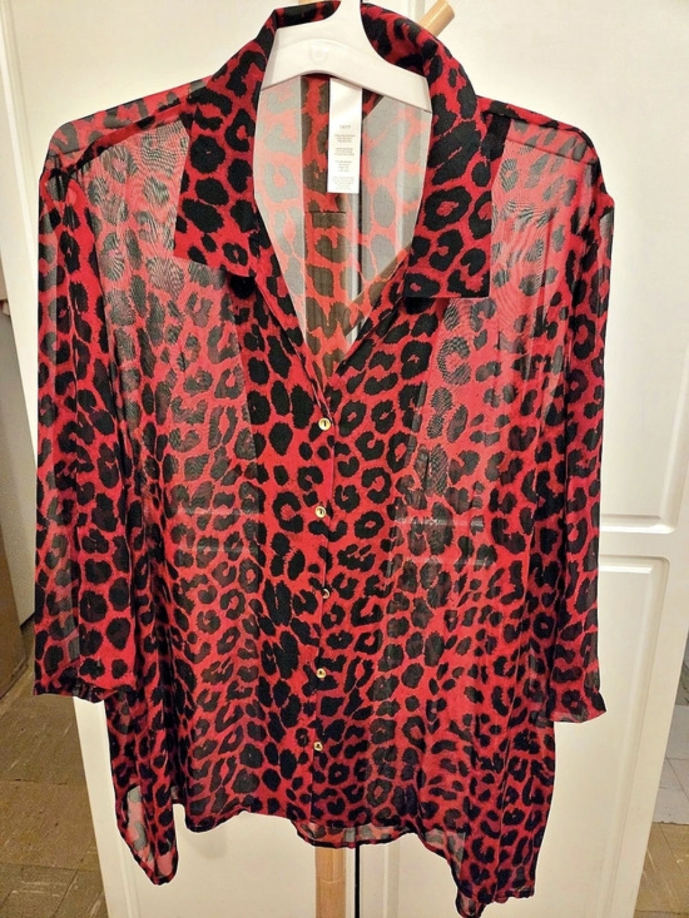 Animal Print Blouse in Red & Black Size 1X/1T Like New